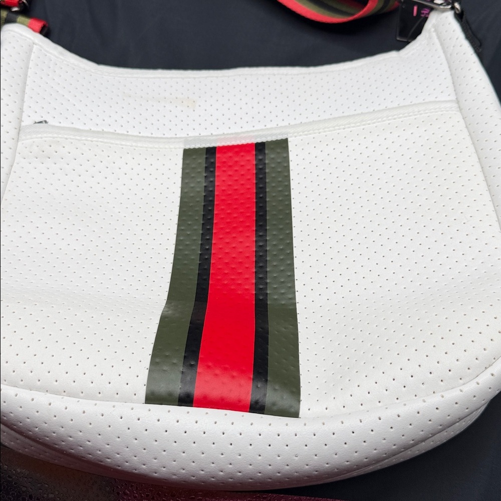 Haunted Shore New White Crossbody Bag with Striped Strap - Picture 7 of 9